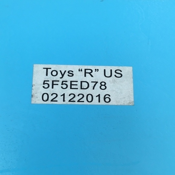 Toys "R" US Ramp Racer with cars & durable colorful wood toy set - Picture 9 of 12